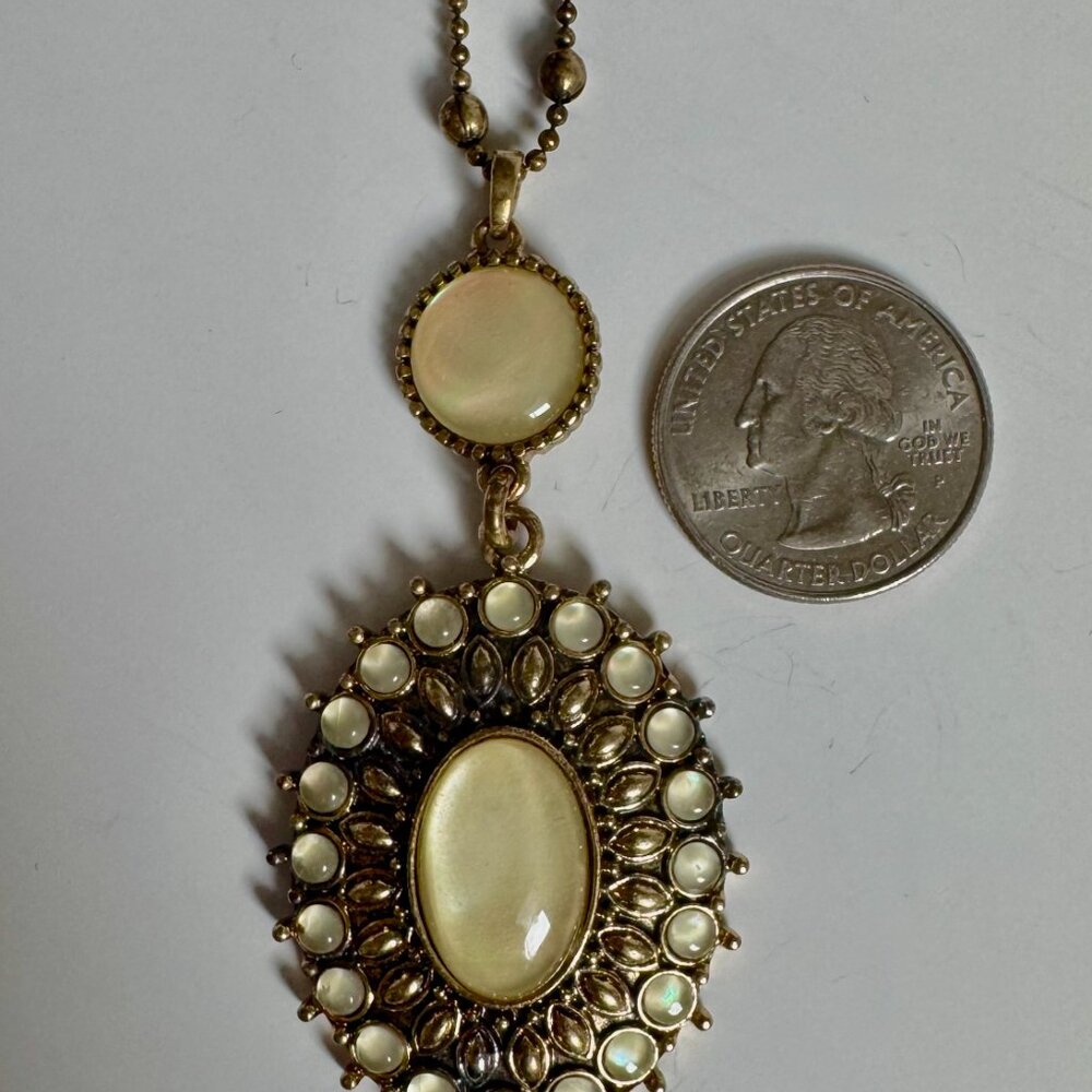 Vintage Lucky Gold Tone Moonglow Pendant Necklace with Matching Dangle Earrings - Picture 9 of 16